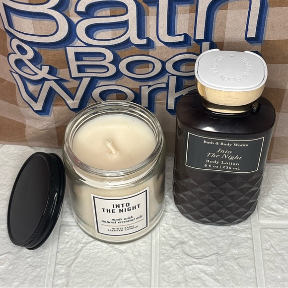 New Into the Night bath and body works single wick candle & body lotion set - Picture 6 of 7